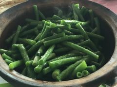 砂锅豆角-水上人家河鲜