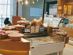 面包甜点陈列柜-西村叔叔的店·面包·甜品·蛋糕(清河万象汇店)
