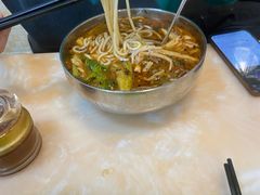 -卓雅桂林米粉