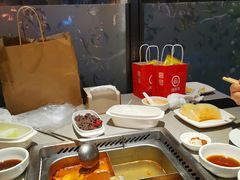 -海底捞火锅(新松江路店)