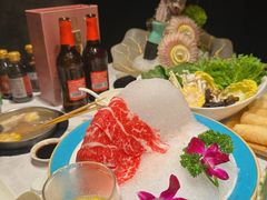 -泓炙颐凤鲜海鲜火锅料理(桐乡店)