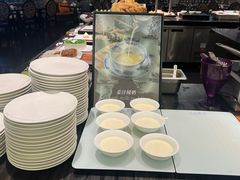 -圣丰索菲特·2 On 988 Café 自助餐厅
