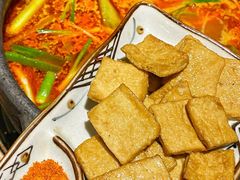 -苗伯妈酸汤火锅