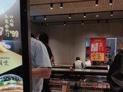 -麦当劳(中山公园龙之梦店)