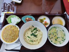 -百年老字号·观振兴蟹黄面·三虾面·苏式面(观前街富仁坊巷店)