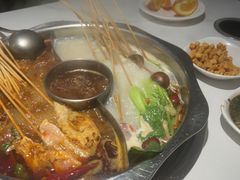-佰人王串串香火锅(洋珠巷店)