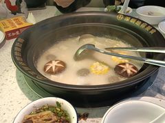 胡椒猪肚鸡-顺德公广东猪肚鸡·煲仔饭(白石洲店)