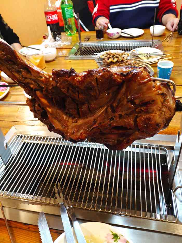 草原牧人炭烤羊腿(和义农场店)-"和义附近想吃口烤羊腿.