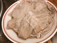屠宰场鲜毛肚-艾嬢七八九老火锅(37年李子坝店)