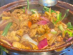 -胡须佬鸡煲四季火锅(海雅缤纷城店)