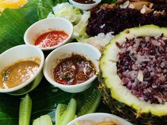 -沐毫傣泐云南菜孔雀宴•手抓饭傣味烧烤(曼听公园店)