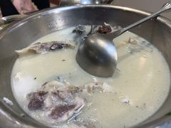 -雪湖煜辰鱼头老店(雪野湖店)