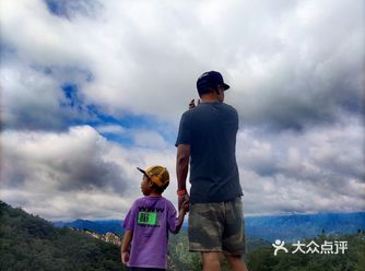 周五清早六点半从东三环出发，八点原本城里堵成一锅粥的