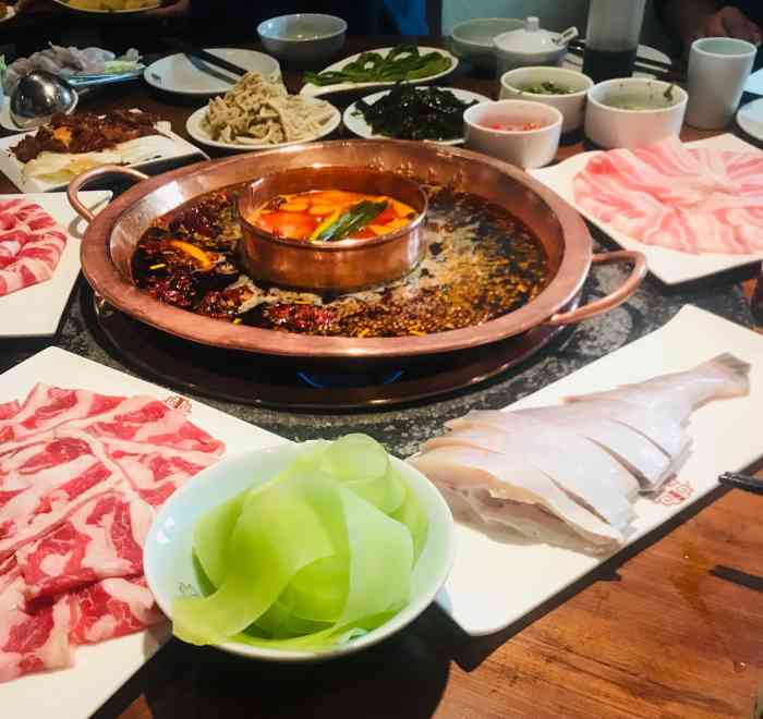 上座火锅(曲江店)-"这家的火锅辣度堪称一绝,正宗的成都爆辣,.