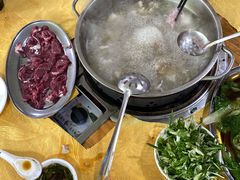 -五洞培记山庄·鲜牛肉火锅