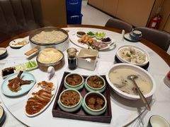 -梅利汴京烤鸭•开封豫菜地标店(东大街店)