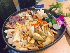 -一朵菌·野生菌探索家火锅(南亚店)