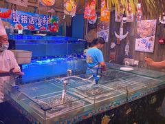-领鲜活海鲜榴莲自助火锅(东门店)