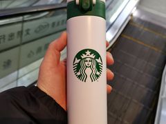 -星巴克(上海虹桥站2A检票口)