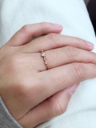 -威德钻石-克拉钻大本营(南京东路店)