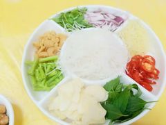 -官塘陈记鱼生·潮汕砂锅粥·牛肉火锅(潮枫路总店)