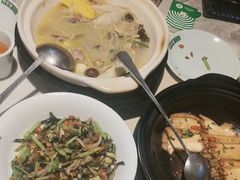 -绿草地·湘菜(酃湖师院店)