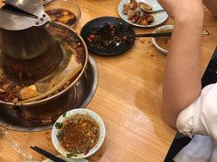 -超越炭火牛蛙火锅鸡(河东店)