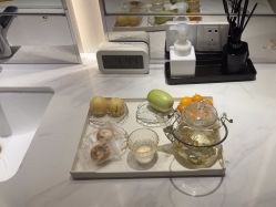 -PE SALON