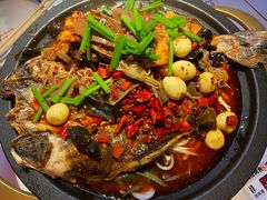-鸣记脆皮烤鱼·海鲜烤鱼(三八广场店)