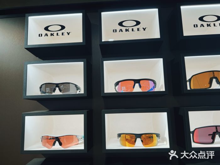LensCrafters亮视点·OAKLEY精选(静安嘉里中心店)图片