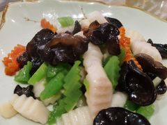 -鑫真味私房菜馆