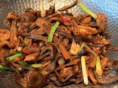 -鸽子侯·家宴·平价海鲜(市图书馆店)