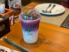 蝶豆花拿铁-Chom Cafe and Restaurant