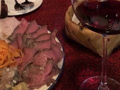 -羽深肉铺 Steak & Wine
