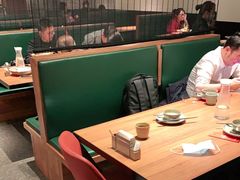 大堂-青年公社烤鸭(宝杨宝龙广场店)