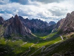 -莲宝叶则景区