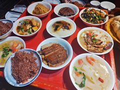 -蓝田九大碗民俗食府(蓝田店)