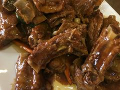 红烧排骨-滨海小渔村·海肠捞饭·鲅鱼水饺·特色老火鱼丸汤(华田店)