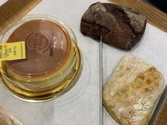 -巴黎贝甜(大宁国际商业广场店)