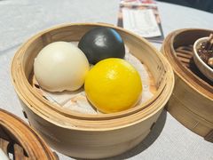 三色流沙包-潮府馆·非遗潮州菜·世纪公园(新国际博览中心店)