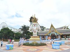 -七彩云南欢乐世界