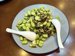 雪菜炒蚕豆-白魁老号饭庄(交道口店)