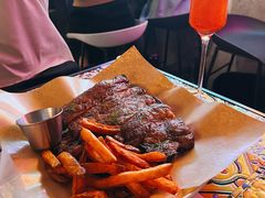 -LESCEDARS Brasserie Bistro香柏树