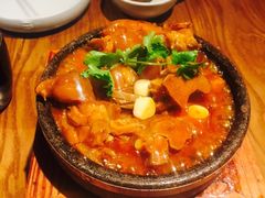 -云海肴·汽锅鸡·云南菜(天山百盛优客店)