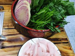 -菌之家·专业纯野生菌火锅·特色炒菌