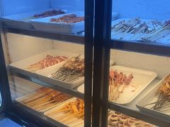 -哈尔滨小酒馆·鲜肉现穿自助烧烤(康新花园店)