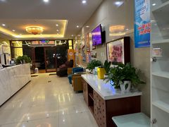 -明华泰康酒店(北京万丰路七里庄地铁站店)