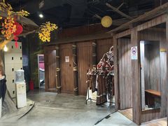 -暴风岛沉浸式体验馆(百联世纪店)