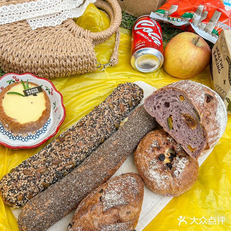 面包🍞脑袋快来试试广州新出的紫麦法包