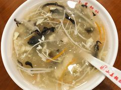 酸辣汤-小姜锅贴(凤凰街店)